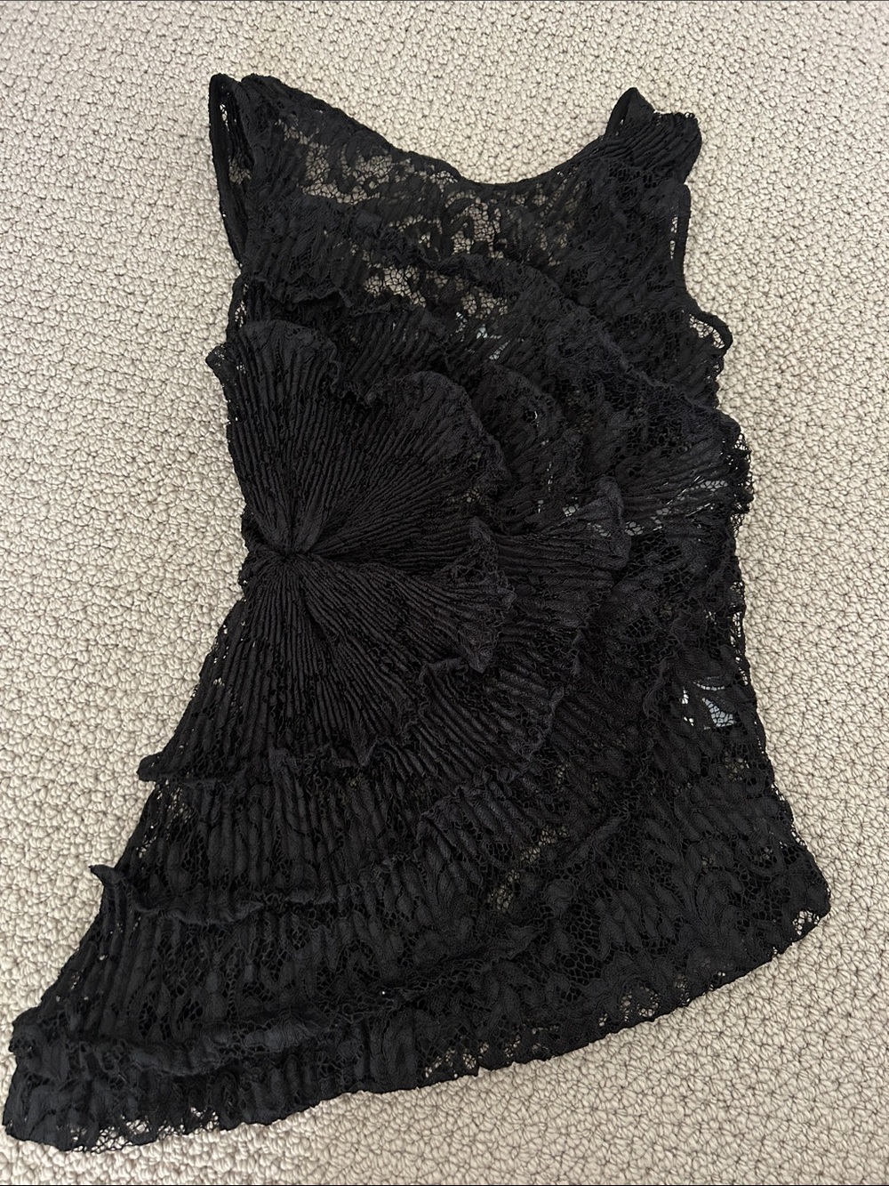 NWT Georgia Hardinge Asymmetrical Black Lace Sleeveless Ruffle Top